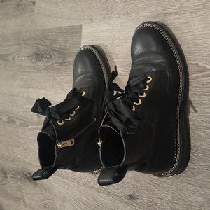 Zadig and Voltaire Booties + dust bag!